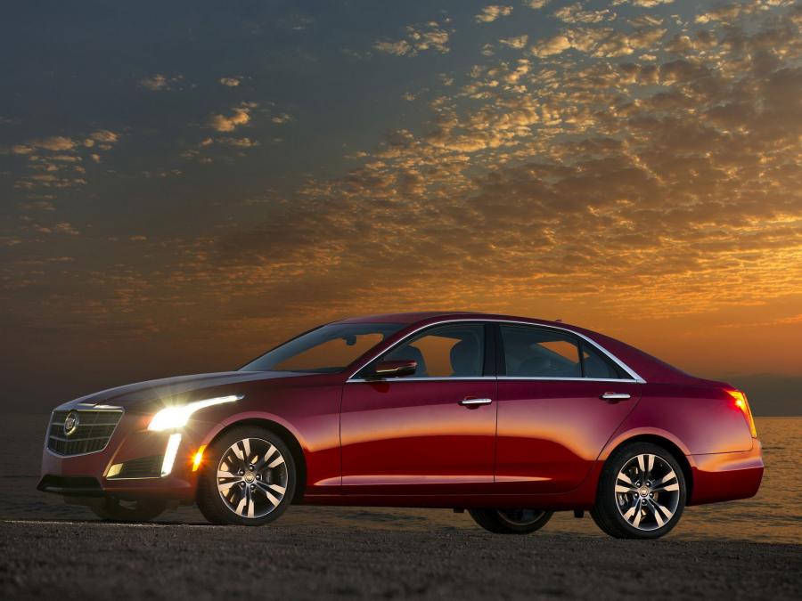  Cadillac CTS Vsport 2013 года  (фото 2 из 17)